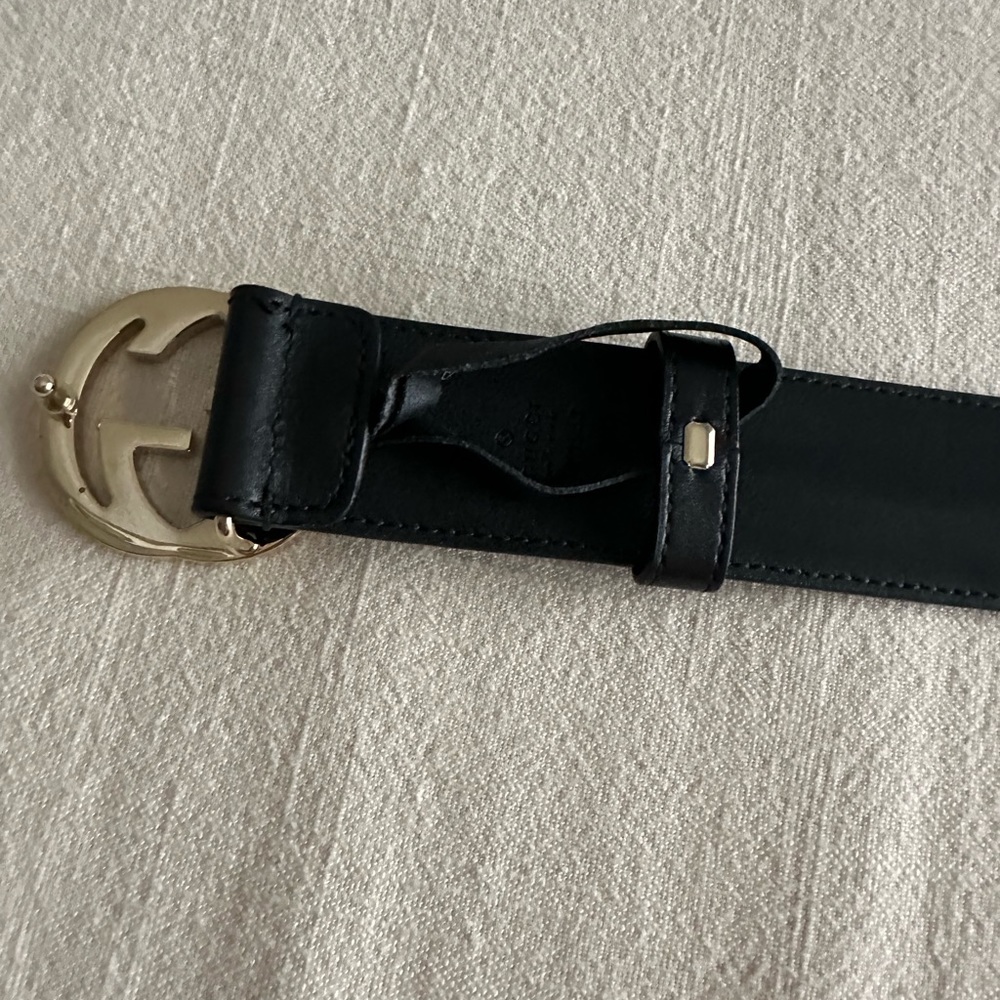 Gucci Belt / Silver Buckle Gem